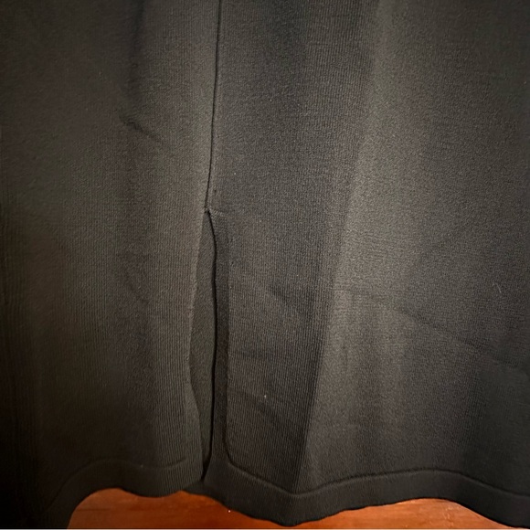 Tahari ASL Pencil Skirt with Slit - Picture 4 of 8